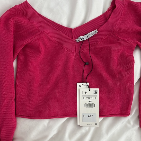 BNWT Zara off shoulder pink sweater size large fits like a medium - Picture 2 of 3